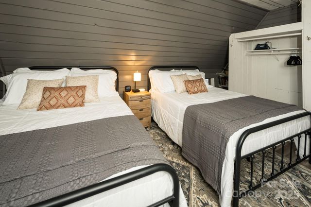39 Finch Lane, Zirconia, NC 28790