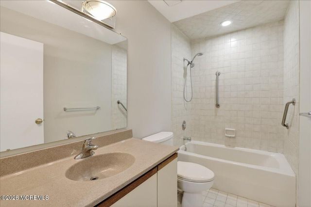 133 Sunnymede Street, Englishtown, NJ 07726