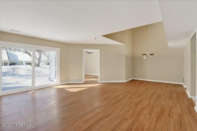 133 Sunnymede Street, Englishtown, NJ 07726