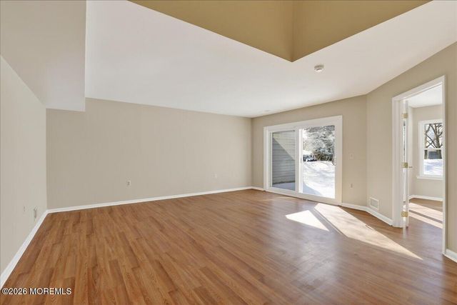 133 Sunnymede Street, Englishtown, NJ 07726