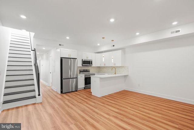 2325 GERMANTOWN AVE, Philadelphia, PA 19133