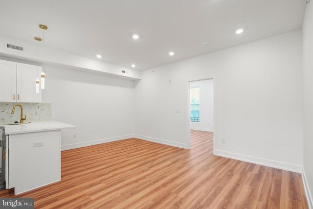 2325 GERMANTOWN AVE, Philadelphia, PA 19133