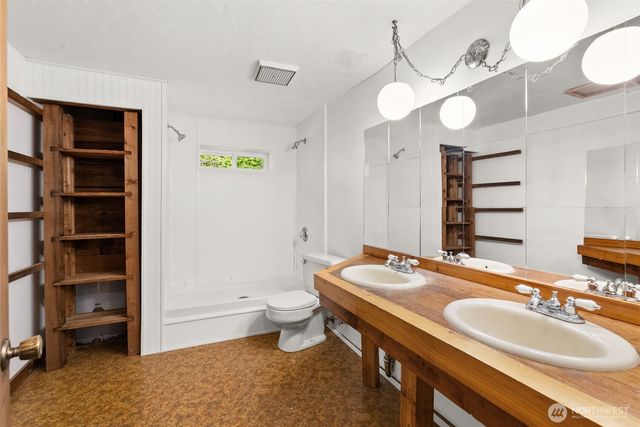 2604 Aztec Drive NW, Olympia, WA 98502
