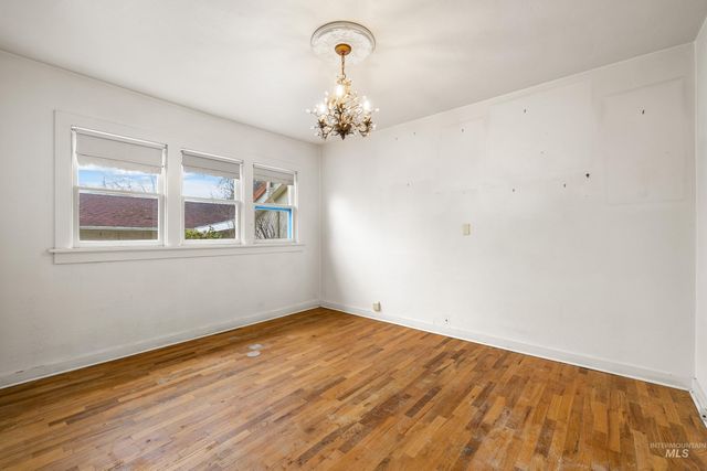 2305 S Gekeler Ln, Boise, ID 83706