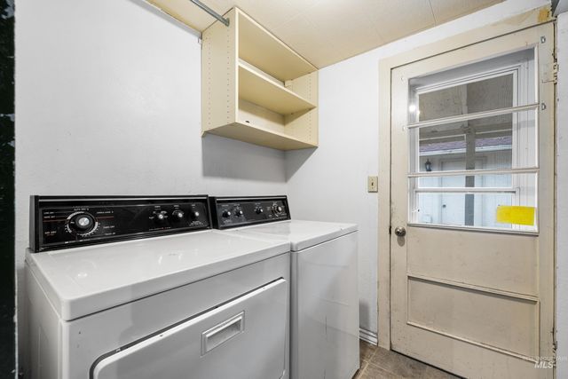 2305 S Gekeler Ln, Boise, ID 83706