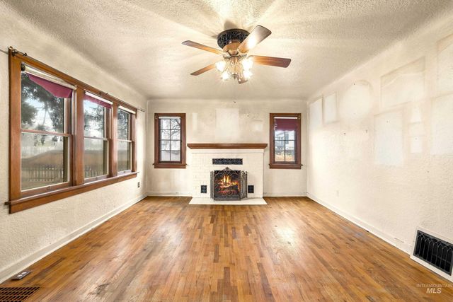 2305 S Gekeler Ln, Boise, ID 83706