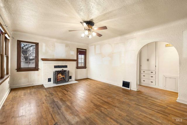 2305 S Gekeler Ln, Boise, ID 83706