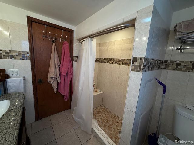 3650 Veronica Dr Drive, Sterling Heights, MI 48310