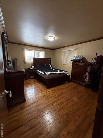 3650 Veronica Dr Drive, Sterling Heights, MI 48310