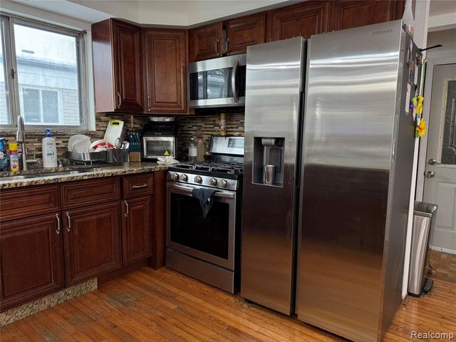 3650 Veronica Dr Drive, Sterling Heights, MI 48310