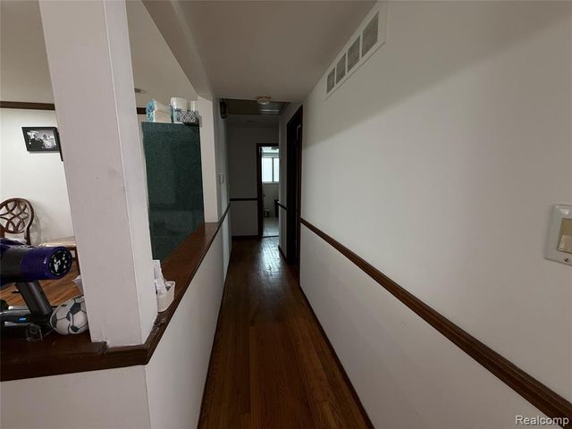 3650 Veronica Dr Drive, Sterling Heights, MI 48310