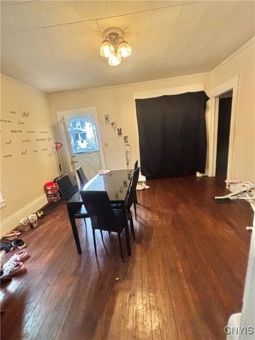 4 Warren Avenue, Auburn, NY 13021