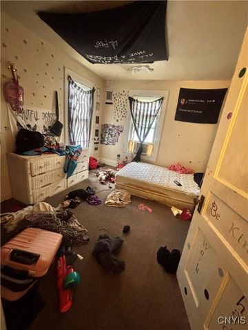 4 Warren Avenue, Auburn, NY 13021