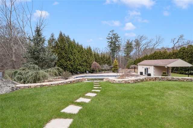 175 Hope Furnace Road, Scituate, RI 02831