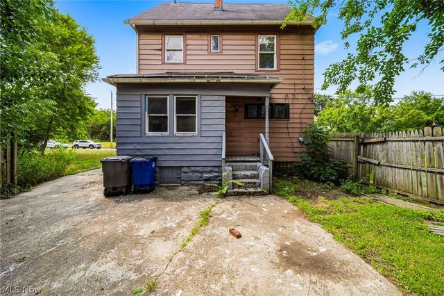 10929 Tacoma Avenue, Cleveland, OH 44108