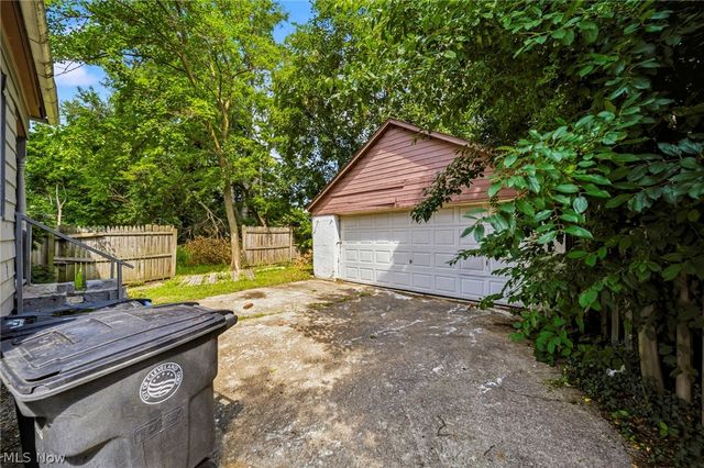 10929 Tacoma Avenue, Cleveland, OH 44108