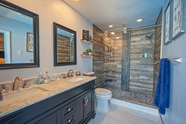 8651 NW 18th Street, Pembroke Pines, FL 33024