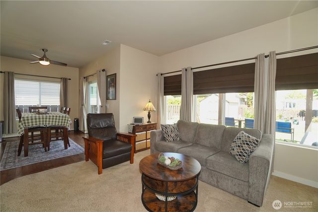 6210 Wesley Place SE, Auburn, WA 98092