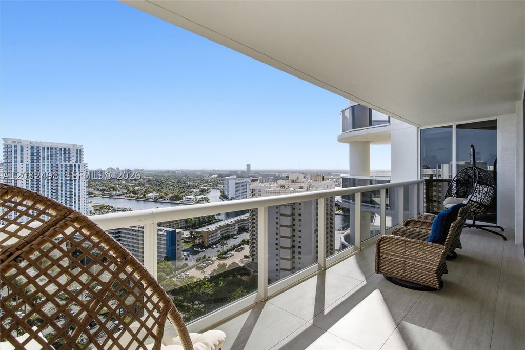 Image 10 of property listing at 1850 S Ocean Dr 2305, Hallandale Beach, FL 33009