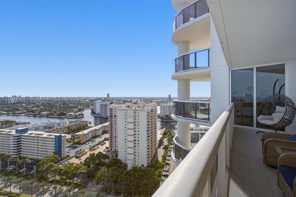 Image 11 of property listing at 1850 S Ocean Dr 2305, Hallandale Beach, FL 33009
