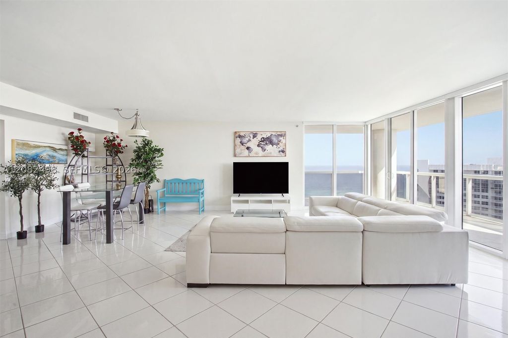 Image 3 of property listing at 1850 S Ocean Dr 2305, Hallandale Beach, FL 33009