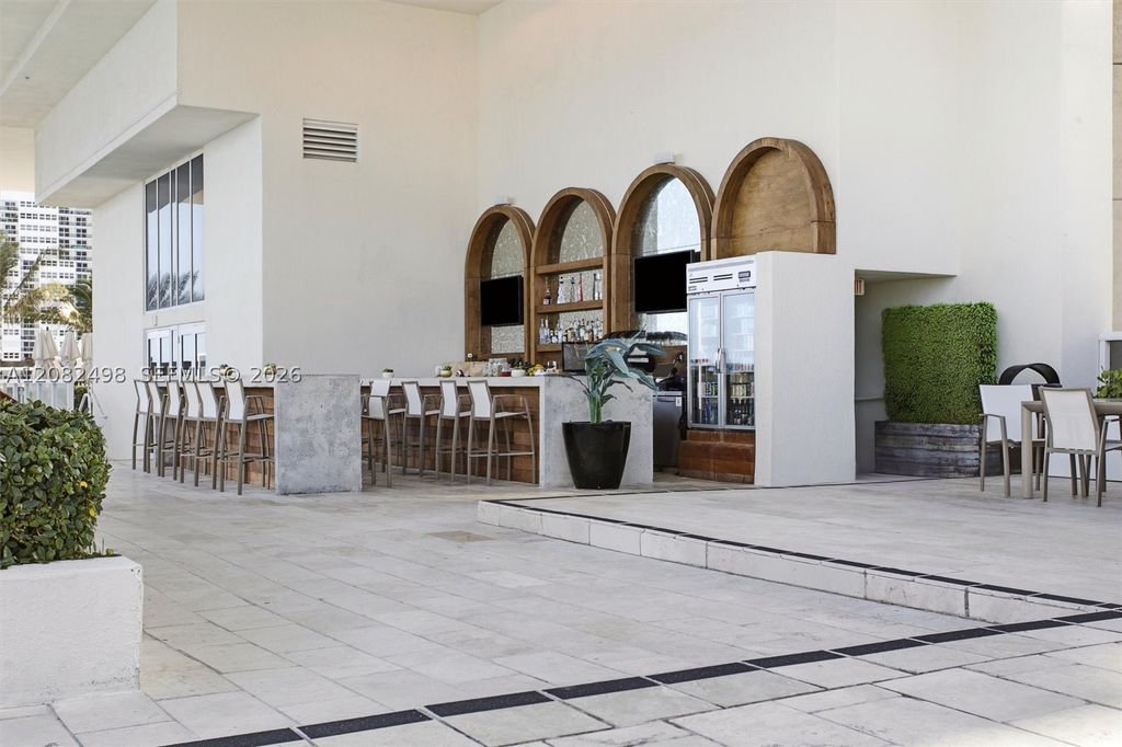 Image 31 of property listing at 1850 S Ocean Dr 2305, Hallandale Beach, FL 33009