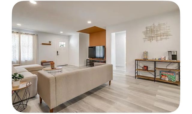 13941 Bee Street, Farmers Branch, TX 75234