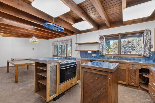 7 Verano Drive, Santa Fe, NM 87508