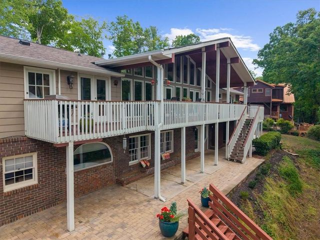 2105 Kemp Drive, Cumming, GA 30041