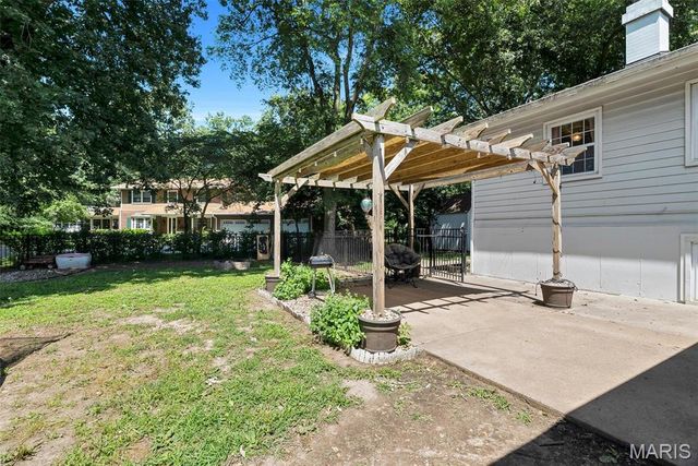607 N 10th Street, Mascoutah, IL 62258