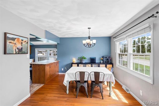 607 N 10th Street, Mascoutah, IL 62258