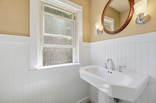 215 Twin Oaks DRIVE, Pine Twp, PA 15090