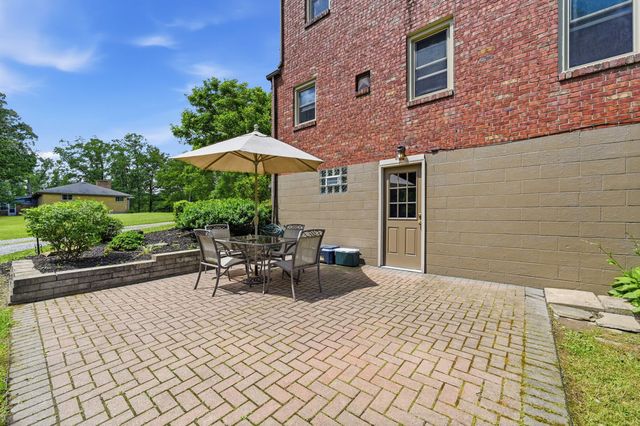 215 Twin Oaks DRIVE, Pine Twp, PA 15090