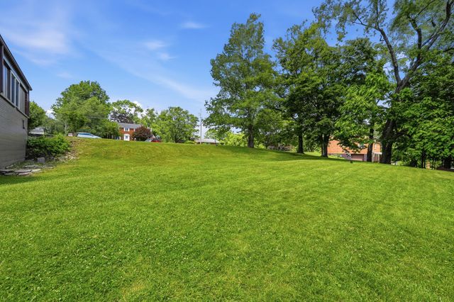 215 Twin Oaks DRIVE, Pine Twp, PA 15090