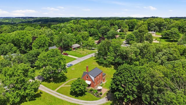 215 Twin Oaks DRIVE, Pine Twp, PA 15090