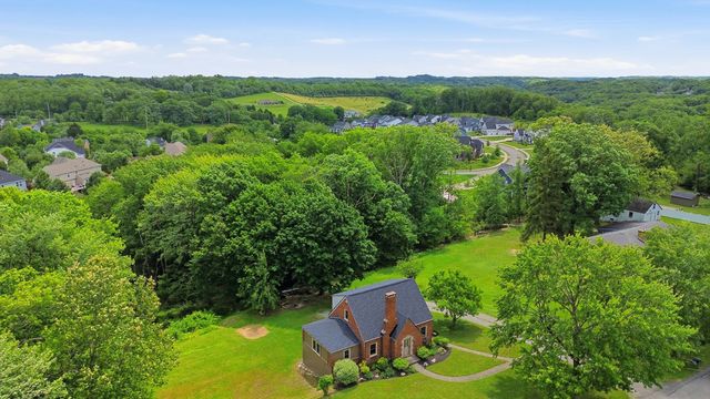 215 Twin Oaks DRIVE, Pine Twp, PA 15090
