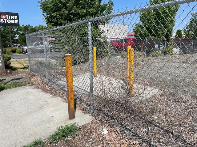 3907 E Sprague Ave, Spokane, WA 99202