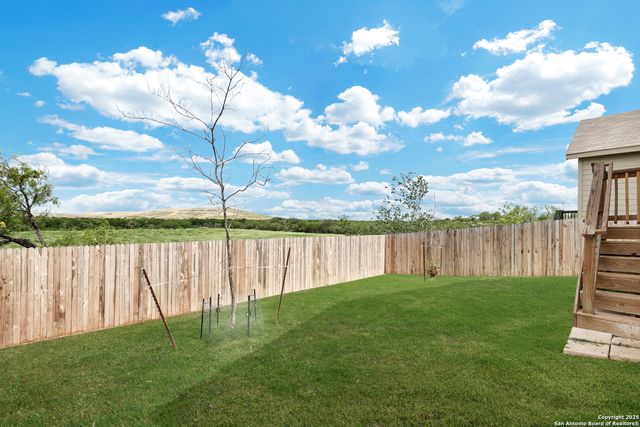 9015 LUNAR CV, San Antonio, TX 78252