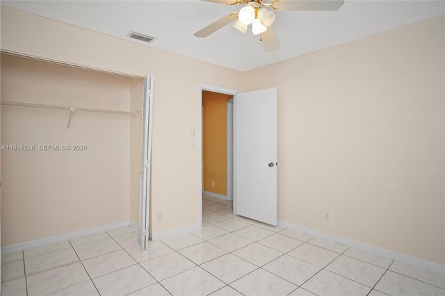 8011 NW 27th Pl, Sunrise, FL 33322