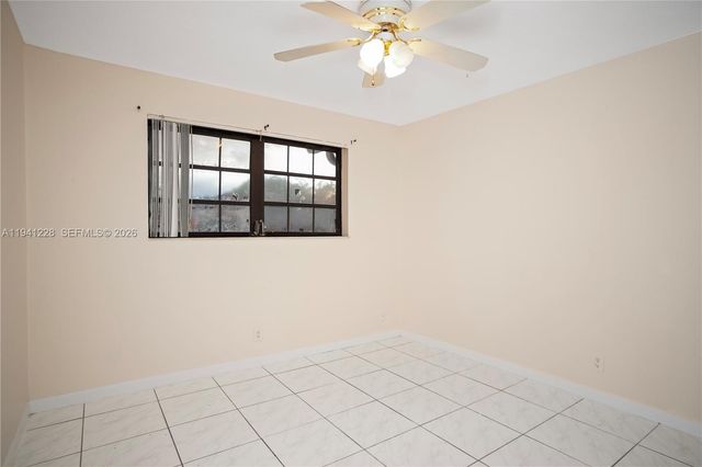 8011 NW 27th Pl, Sunrise, FL 33322