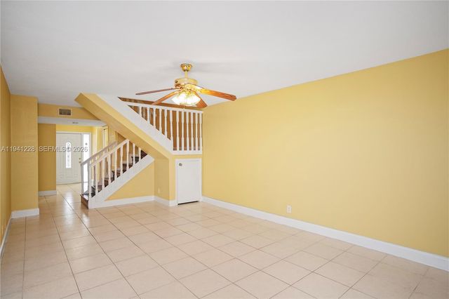 8011 NW 27th Pl, Sunrise, FL 33322