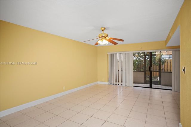 8011 NW 27th Pl, Sunrise, FL 33322