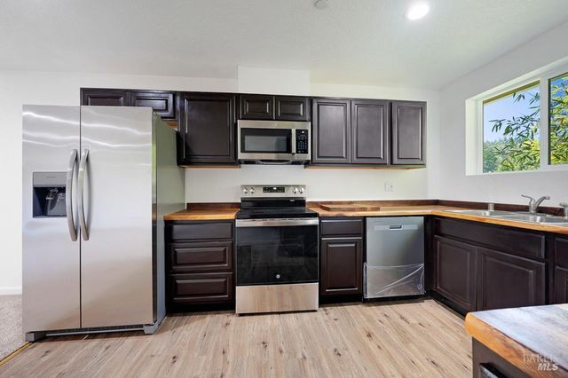 14783-14785 Armstrong Woods Rd, Guerneville, CA 95446