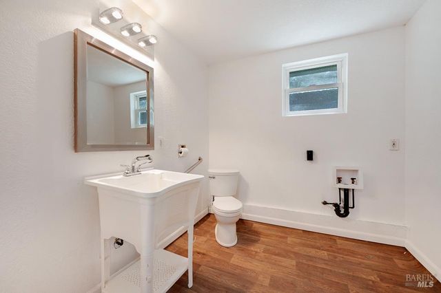 14783-14785 Armstrong Woods Rd, Guerneville, CA 95446