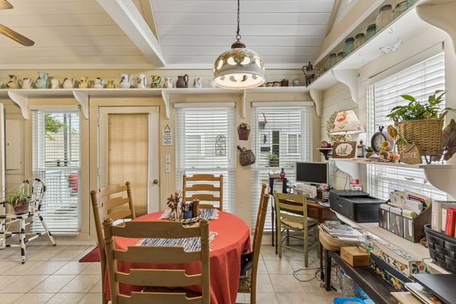 101 Webb Rd, E, Bell Buckle, TN 37020
