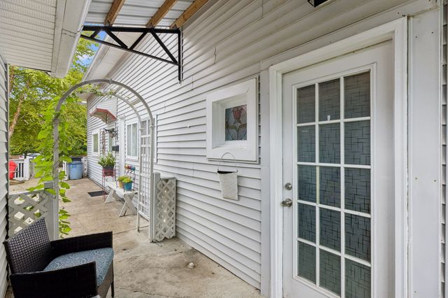101 Webb Rd, E, Bell Buckle, TN 37020