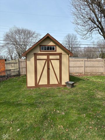 600 S Oakwood Drive, Greenwood, IN 46142