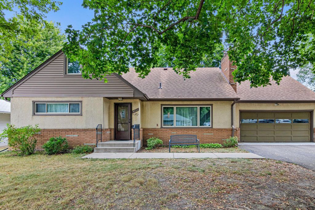 4131 Cleveland Street NE, Columbia Heights, MN 55421 — exterior
