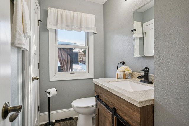 2131 Sunkist AVENUE, Waukesha, WI 53188