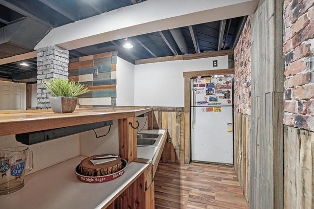 2131 Sunkist AVENUE, Waukesha, WI 53188